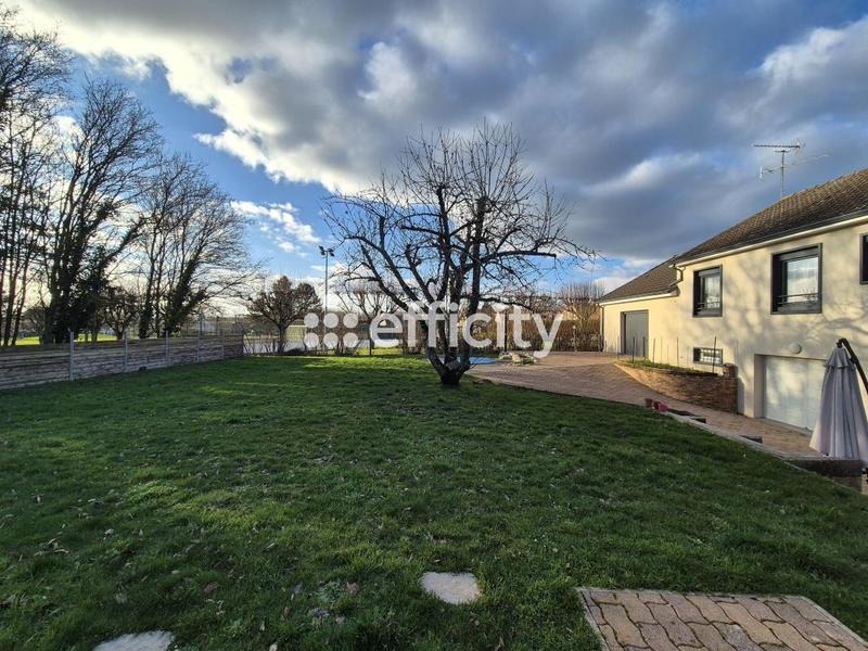 Pavillon - 140 m² - 5 pièces