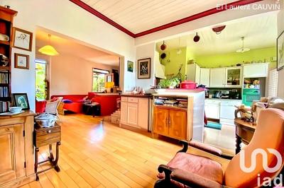 Maison - 85 m² - 5 pièces