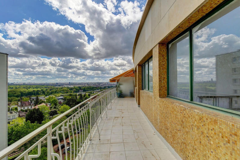 Appartement - 100 m² - 4 pièces