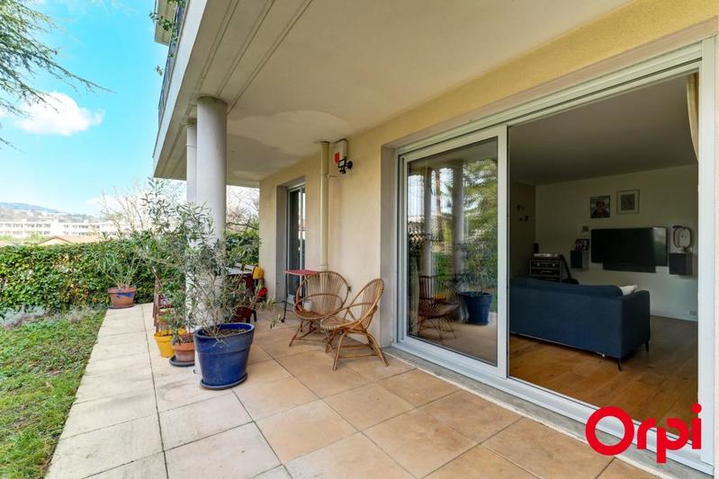 Appartement - 83 m² - 4 pièces