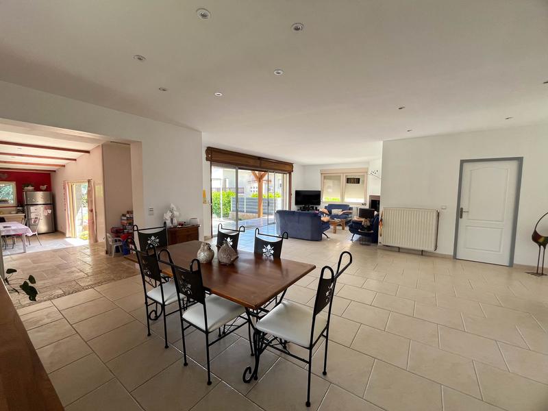 Maison - 190 m² - 4 pièces