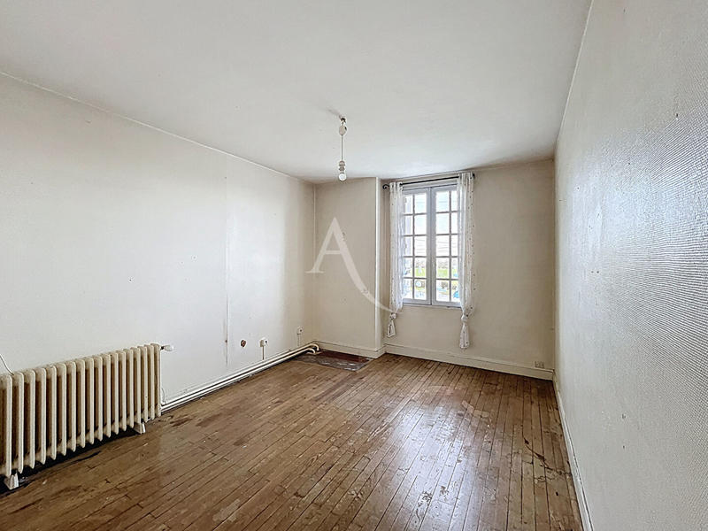 Longère - 258 m² - 14 pièces