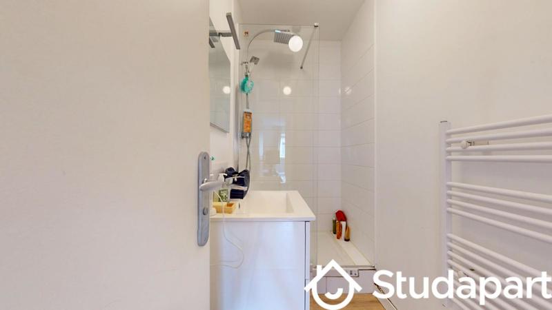 Chambre - 16 m² - 1 pièce