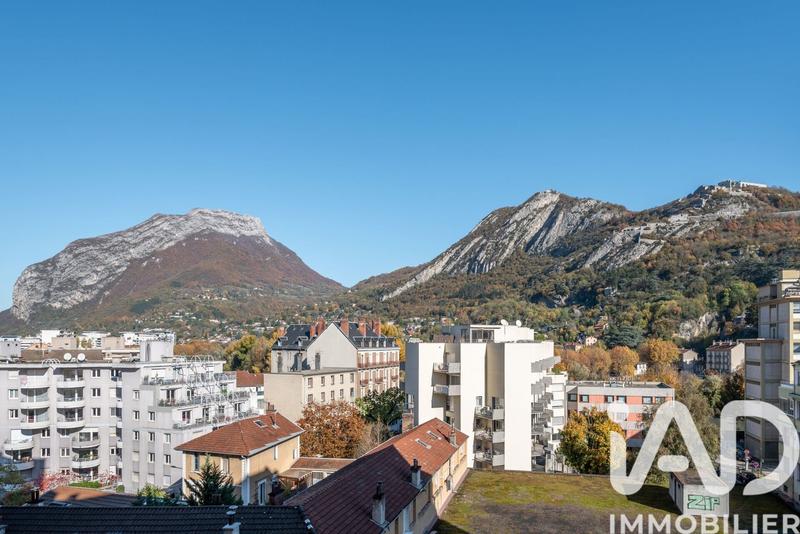 Appartement - 127 m² - 5 pièces