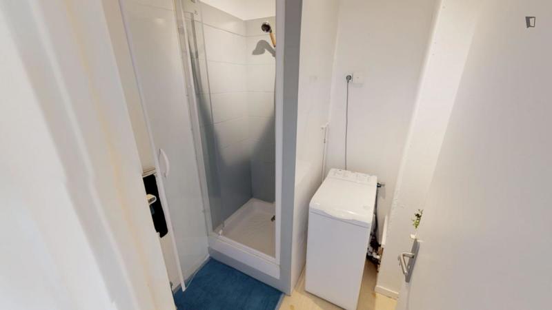 Chambre - 9 m² - 5 pièces