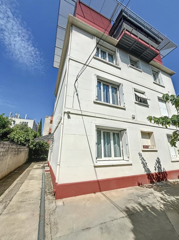 Immeuble - 256 m² - 12 pièces