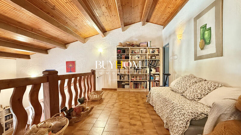 Maison - 345 m² - 12 pièces