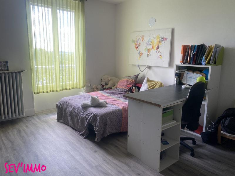 Maison - 183 m² - 7 pièces