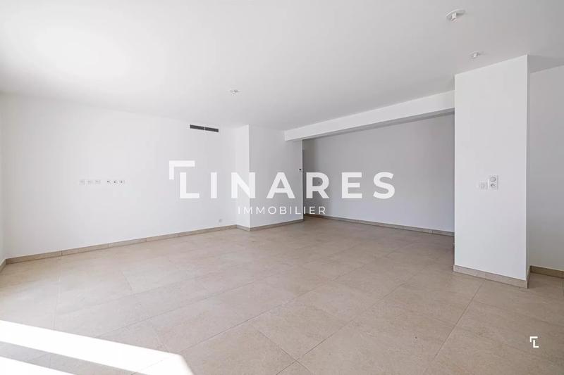 Appartement - 109 m² - 4 pièces