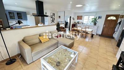 Maison - 141 m² - 5 pièces