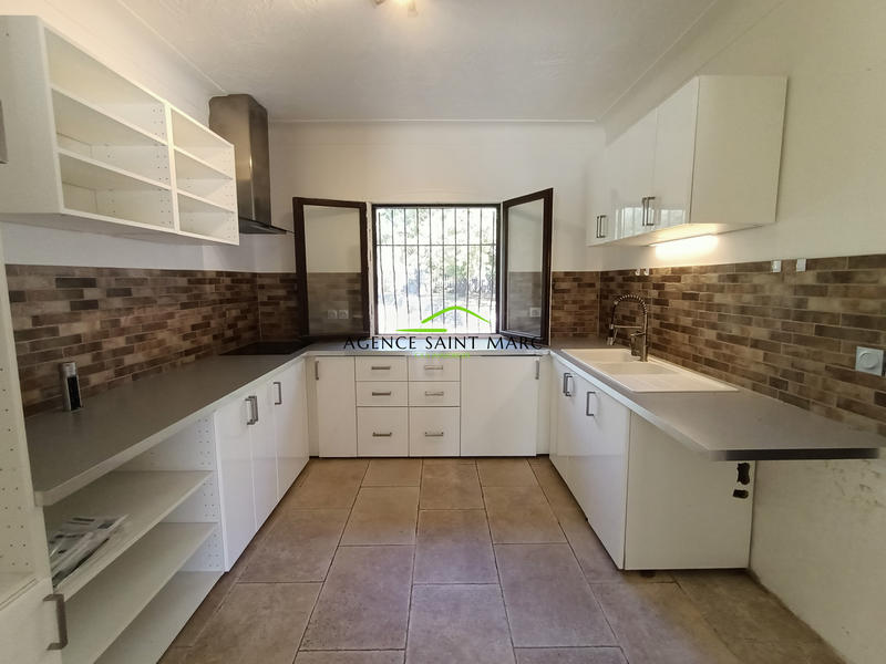 Propriété - 180 m² - 6 pièces