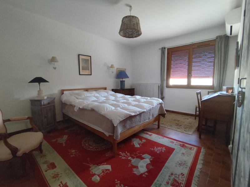 Mas - 273 m² - 17 pièces