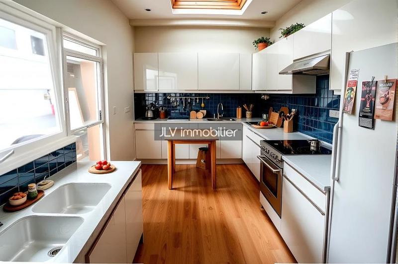 Maison - 140 m² - 6 pièces