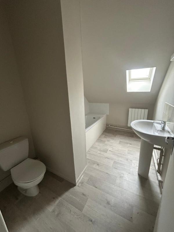 Maison - 93 m² - 4 pièces