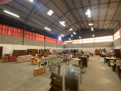 Local commercial - 786 m² - 1 pièce