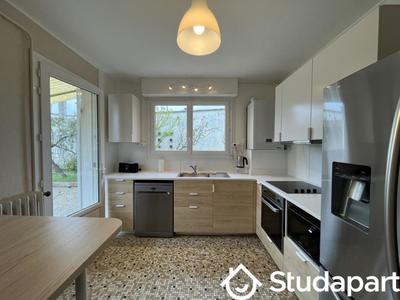 Chambre - 12 m² - 1 pièce