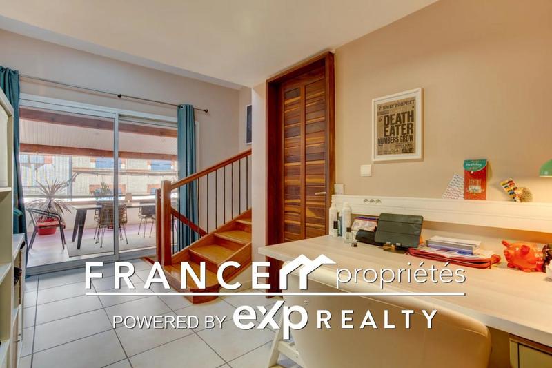 Immeuble - 167 m² - 7 pièces