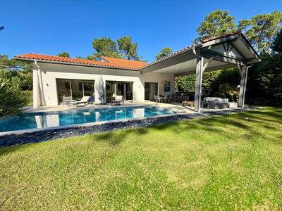 Maison - 187 m² - 6 pièces