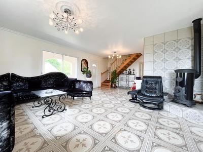 Maison - 191 m² - 8 pièces