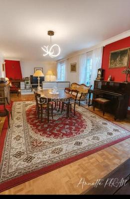 Maison de ville - 192 m² - 9 pièces