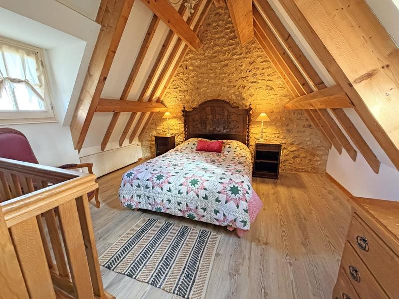 Maison - 329 m² - 2 pièces