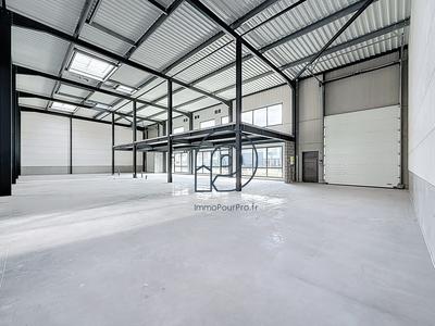 Local d'activités - 229 m²