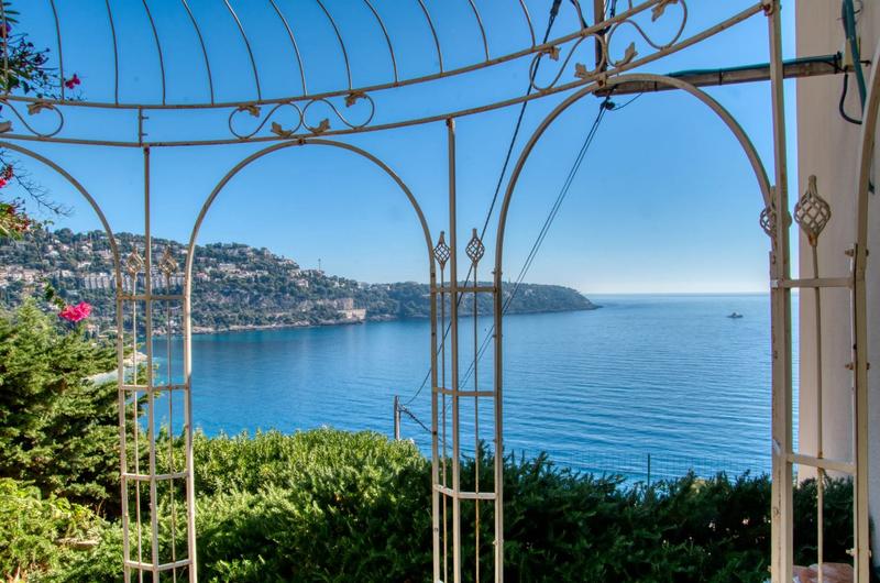 Villa - 400 m² - 7 pièces