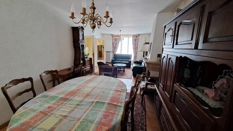 Pavillon - 90 m² - 6 pièces