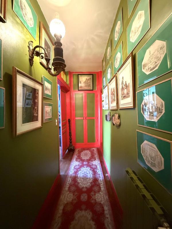 Maison - 287 m² - 12 pièces