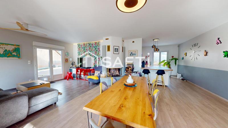 Maison - 133 m² - 6 pièces