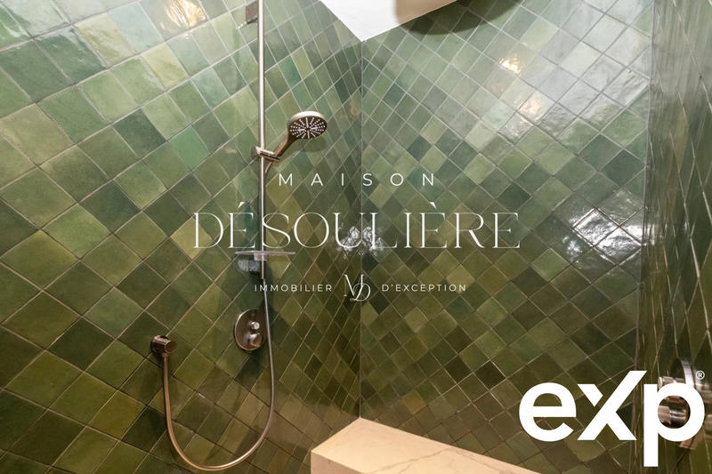 Villa - 200 m² - 7 pièces