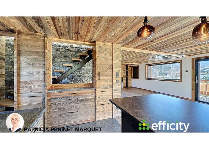 Maison - 216 m² - 7 pièces