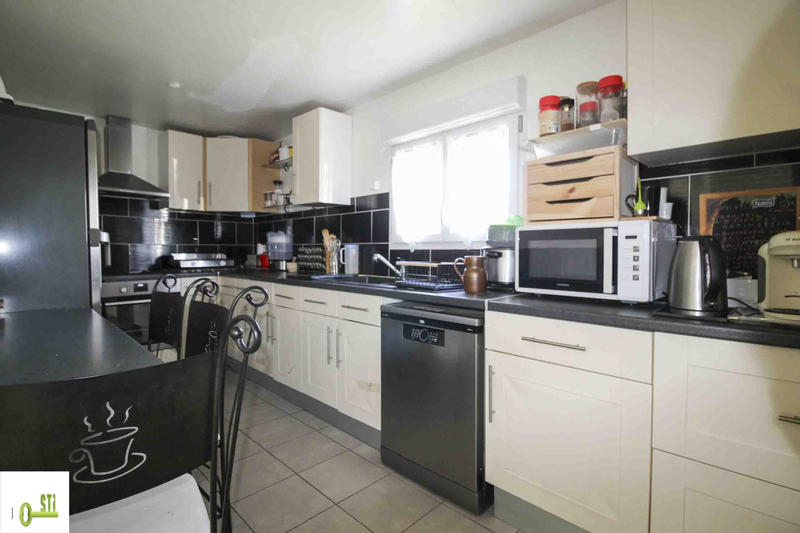 Maison - 88 m² - 4 pièces