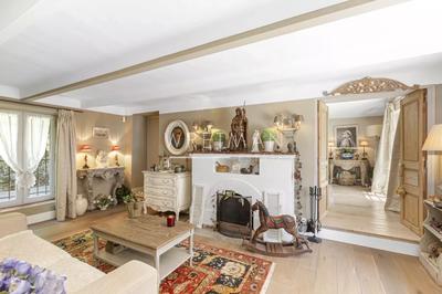 Maison - 179 m² - 7 pièces