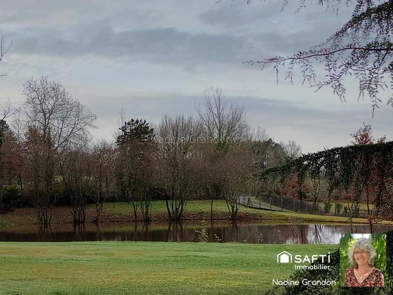 Maison - 208 m² - 9 pièces