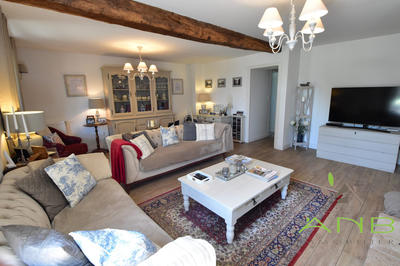 Maison - 157 m² - 8 pièces