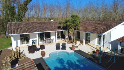 Maison - 139 m² - 5 pièces