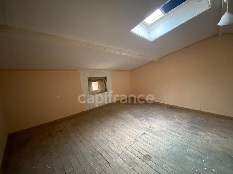Maison en pierre - 75 m² - 4 pièces