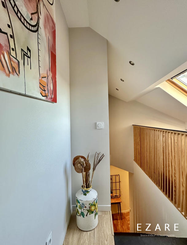 Appartement - 92 m² - 5 pièces