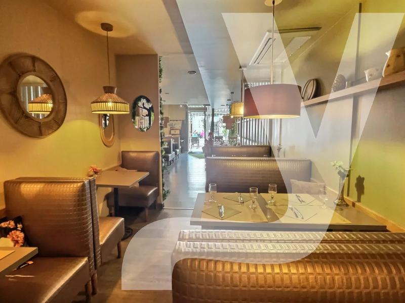 Local commercial - 263 m² - 5 pièces