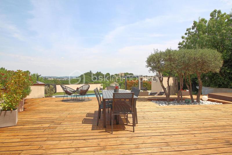 Maison - 165 m² - 6 pièces