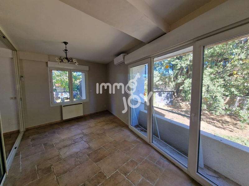 Maison - 206 m² - 6 pièces