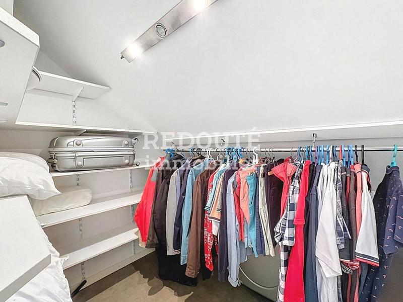 Maison - 212 m² - 6 pièces