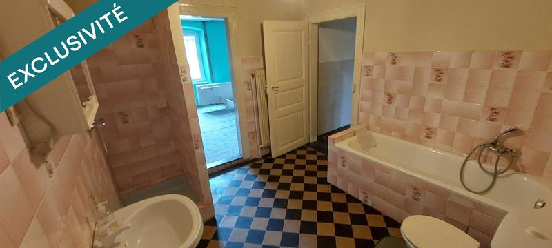 Maison - 237 m² - 10 pièces