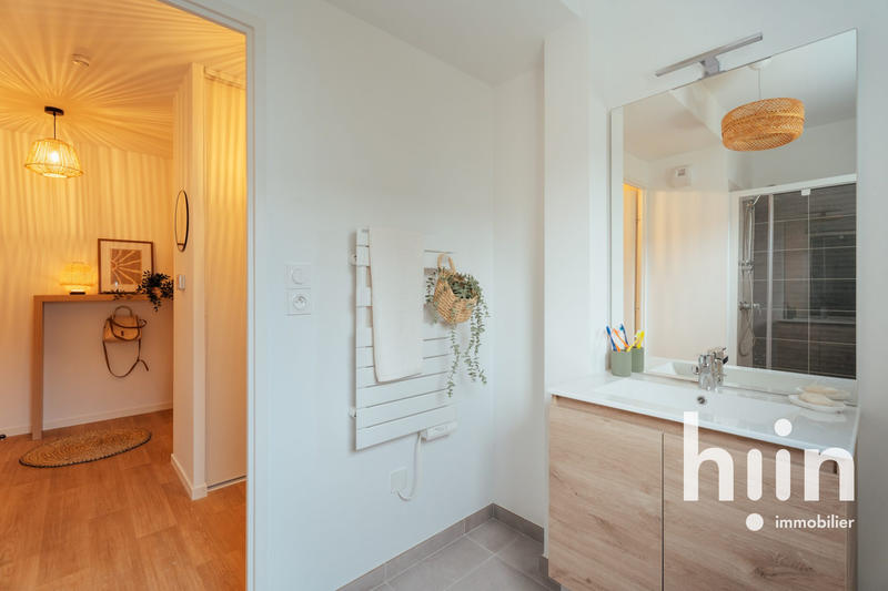 Appartement - 65 m² - 3 pièces