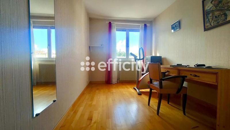 Appartement - 80 m² - 3 pièces