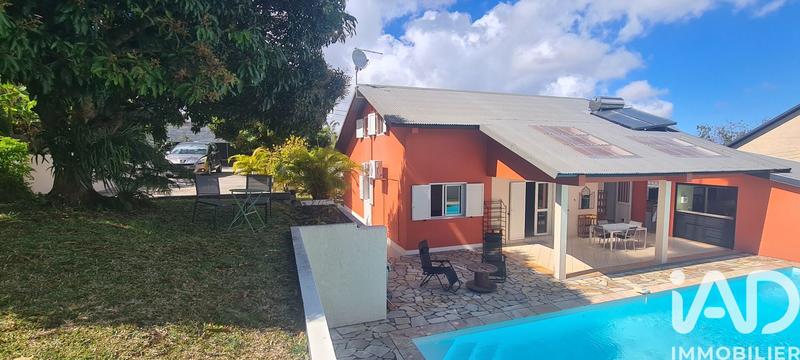 Maison - 205 m² - 7 pièces