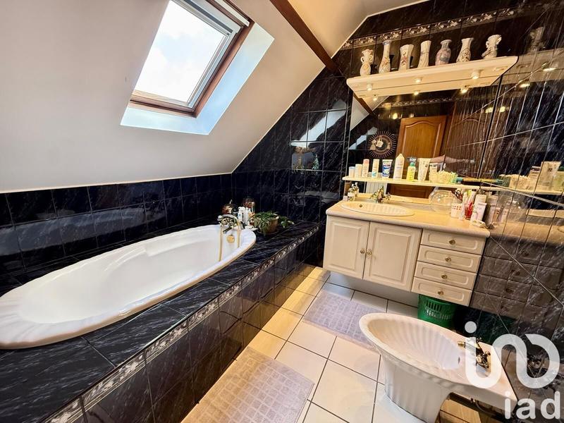 Maison - 160 m² - 6 pièces