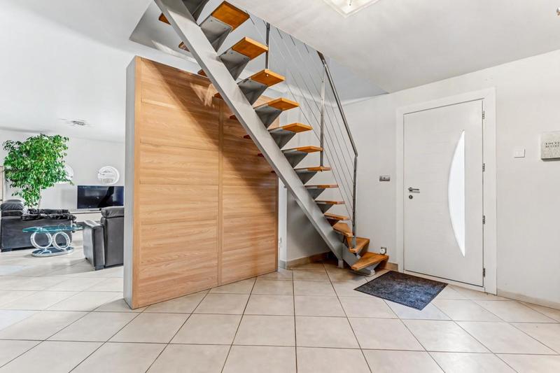 Maison - 158 m² - 5 pièces