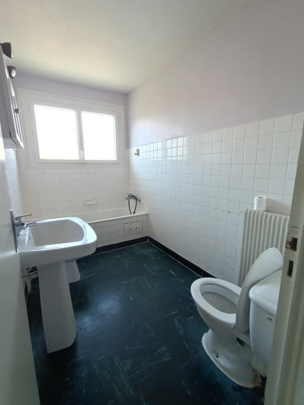 Appartement - 83 m² - 3 pièces